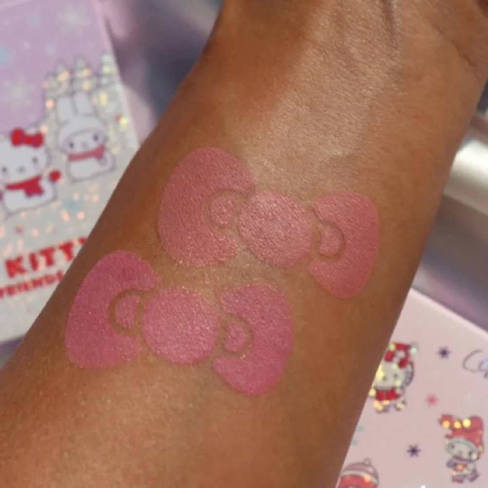 💖Hello Kitty‎ Blush Colourpop💖